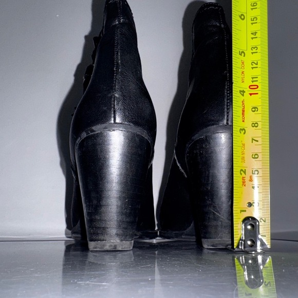 Stuart Weitzman Black Leather Tassel Side Zip Ankle Booties Block Heel Size 7 - Picture 7 of 12